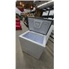 Image 5 : Eaton Viking Chest Freezer with Wire Basket 35”×31”×22”