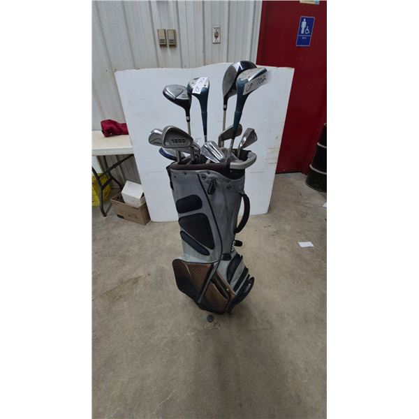 Golf Club Set with Bag, 14 Right-Handed Clubs