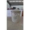 Image 1 : Western Stoneware Co. 6 Gallon Crock with Lid