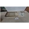 Image 1 : Glass Queen Wash Board and Hand-Painted Glass Lamp Shade