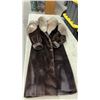 Image 6 : Dark Brown Mink Fur Coat with Natural Fox Fur Shawl Collar and Shoulders, Mid-Length, Sz S-M