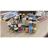 Image 4 : Octagonal Faux Wood Wicker Plastic Look Sewing Box Filled with Notions, Thread, Needles, Bobbins