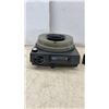 Image 2 : Kodak Carousel 850 Auto-Focus Slide Projector with Stack Loader, Projection Lens, Tray, Case