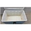 Image 4 : Vintage Coleman Steel-Belted Cooler, Sky Blue, Made in Canada, circa 1960s-1970s