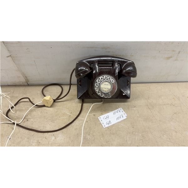 Northern Electric Model 802 Bakelite Rotary Dial Wall Telephone, Made in Canada, circa 1940s