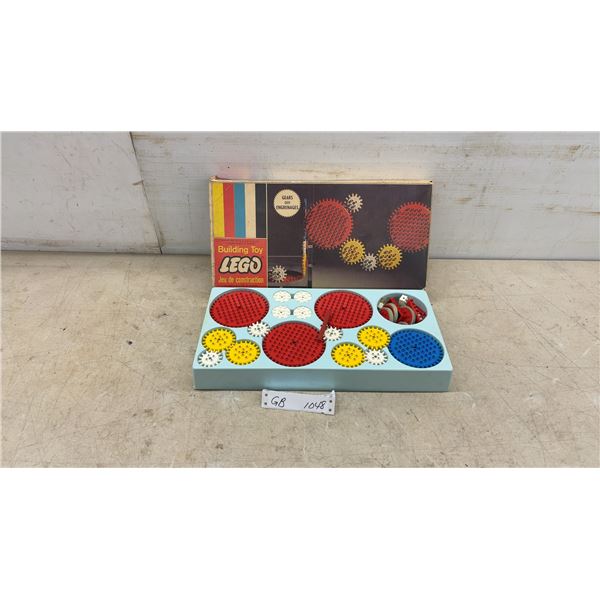 Vintage Samsonite LEGO Building Toy Gears Set 001 With Original Box, Mid to Late 1960s