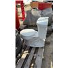 Image 6 : Kohler Toilet