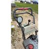 Image 11 : Craftsman 8 HP Gas Snowblower, 25” Cut, with Chains