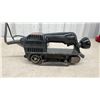 Image 5 : Black and Decker 7610 Router, 120V and Skil 2 1/2” Belt Sander, 120V