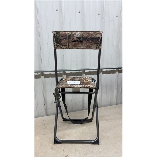 Cabelas Folding Camo Hunting Seat - New or Store Return