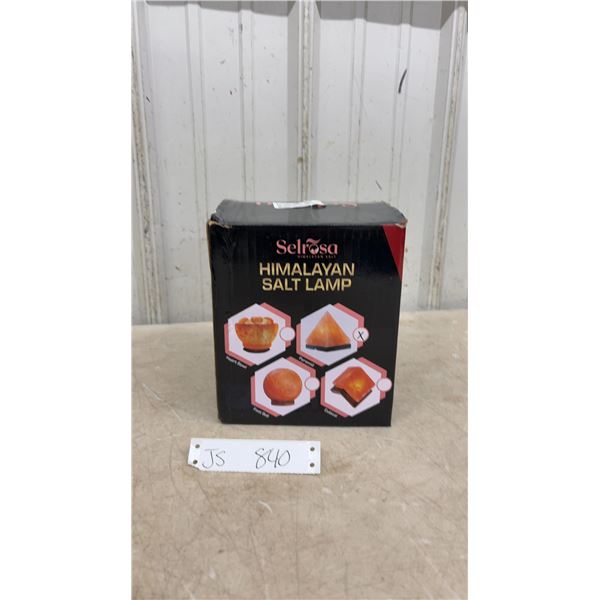 Himalayan Salt Lamp - New Or Store Return