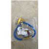 Image 2 : 2 A/C Recharger Hoses With Gauge
