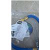 Image 5 : 2 A/C Recharger Hoses With Gauge