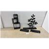 Image 1 : Wall Décor Set: Cube Shelves, Floating Shelves, Largest 20 × 4” and Leafy Branch Wall Art, 21” High