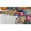 Image 5 : Assortment of Party Favors, Birthday Candles, Spider-Man Toy, Glowing Dinos