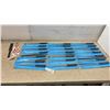 Image 1 : 21 New Serrated Knives, Opal Spatula, and Metal Tongs