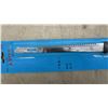 Image 3 : 21 New Serrated Knives, Opal Spatula, and Metal Tongs