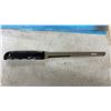 Image 4 : 21 New Serrated Knives and 1 Set Metal Tongs