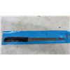 Image 4 : 21 Serrated Knives and Set of Tongs