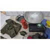 Image 4 : Tactical Vest, Red Lantern, First Aid Kit, Red Emergency Light, Shovel, 2 Metal Bowls