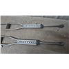 Image 2 : Pair of Adjustable Forearm Crutches, Aluminum, with Gray Hand Grips and Arm Cuffs