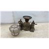 Image 7 : Art Deco Cast Metal Figural Table Lamp with Musicians and Fluted Glass Shade, Early 20th Century