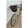 Image 7 : CCM Excelsior Women's Step-Through Cruiser Bicycle with Wicker Basket and Rear Rack