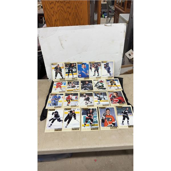 Pinnacle Beehive NHL Hockey Cards Including Elias, Francis, Alfredsson, LeClair
