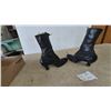 Image 4 : Pair of Black Leather Lace-Up Victorian Boots