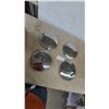 Image 1 : 4 Vintage 9” Dog Dish Chrome Hubcaps and 2 More