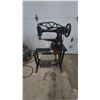 Image 1 : Vintage Singer 29-4 Patcher Industrial Leather. Coddler Sewing Machine on Cast Iron Treadle Stand