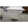 Image 3 : White Painted Wood 4-Drawer Chest with Raised Back Lip 31”×17”×26”