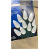 Image 6 : Sylvania Stay-Lit Platinum 100 LED C6 Warm White Lights and 12-Piece Christmas Outdoor Yard Decor