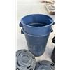 Image 7 : Uline H-1854BL Black Round Brute 20 Gal. Containers 3, 26L Rubbermaid Containers 2, and Dollies 4