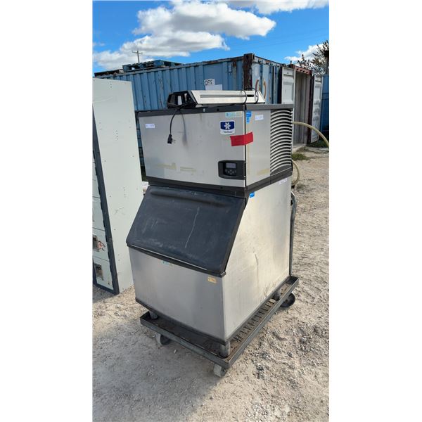 Manitowoc Ice Machine and dolly, Digital Controls, Stainless Steel Finish (Not Tested)