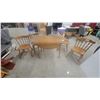 Image 7 : Drop-Leaf Dining Table and 4 Windsor-Style Chairs