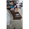 Image 3 : Brown Tufted Faux Leather Recliner with Footrest