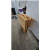 Image 4 : Set of Four Wooden Folding TV Trays with Storage Rack