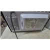 Image 4 : Master Chef EM131A2AC Microwave Oven, Turntable, and Power Cord