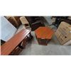Image 6 : Three-Piece Wooden Coffee Table and End Table Set