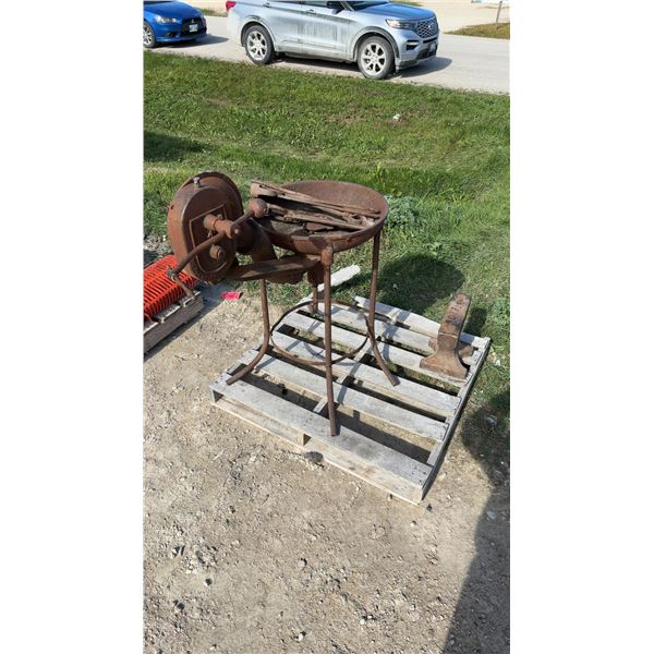 Forge with Seized Blower, 90lb Anvil with Broken Horn and 4 Blacksmith Tongs