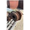 Image 4 : Forge with Seized Blower, 90lb Anvil with Broken Horn and 4 Blacksmith Tongs