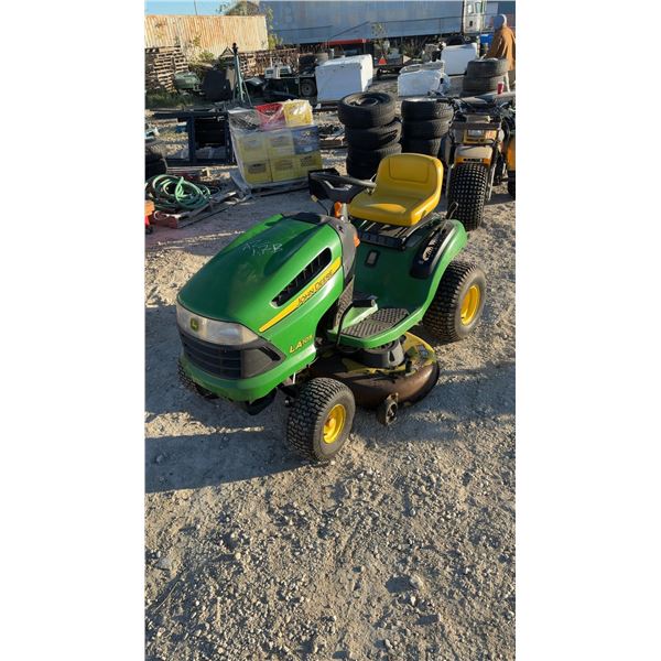 John Deere LA105 Lawn Mower, 19.5hp, 42” Cut, (Needs TLC)