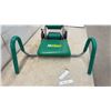 Image 3 : AbMaxx Abdominal Exercise Machine with Green Padded Seat and Five Support Rollers