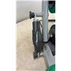 Image 4 : AbMaxx Abdominal Exercise Machine with Green Padded Seat and Five Support Rollers