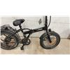 Image 9 : E-Fox T100 Folding Electric Fat Tire Bicycle with 48V Motor, Kenda Tires, Charger and Rear Rack.
