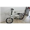 Image 9 : Everyday Camino Folding Bicycle, White Alloy Frame, 20” Blue Rim Wheels, 7-Speed microSHIFT