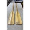 Image 4 : Pair of Feather Brand R50 Wooden Canoe Paddles