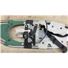 Image 3 : Snow Mountain Aluminum Frame Snowshoes with Buckle-Strap Bindings, Made in Canada, 28 × 9”