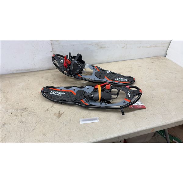 Mountain Profile 825 Snowshoes Adventure Package with Bindings, 25 × 9”